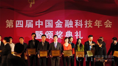 Ӣ��Ӎ�Ƽ��ڱ����C�����ϲ�@����(y��u)���Q����������